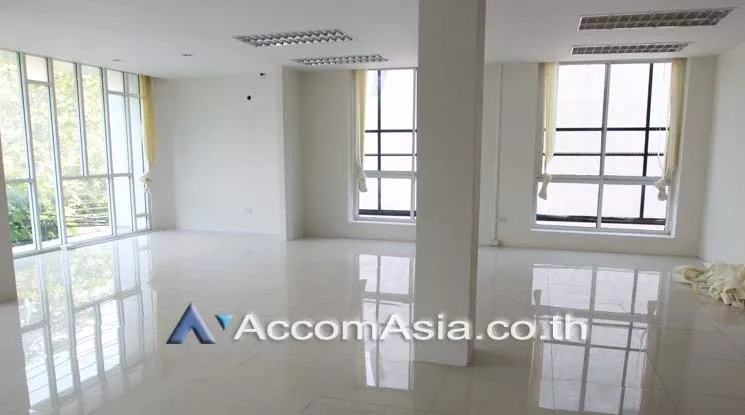 6  Office Space For Rent in sukhumvit ,Bangkok BTS Phrom Phong AA17077